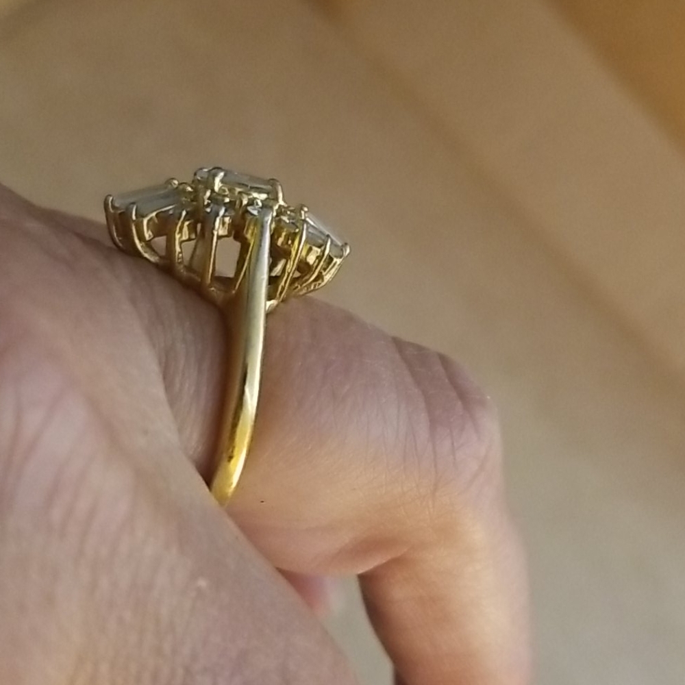 Size 9 Ring - image 3